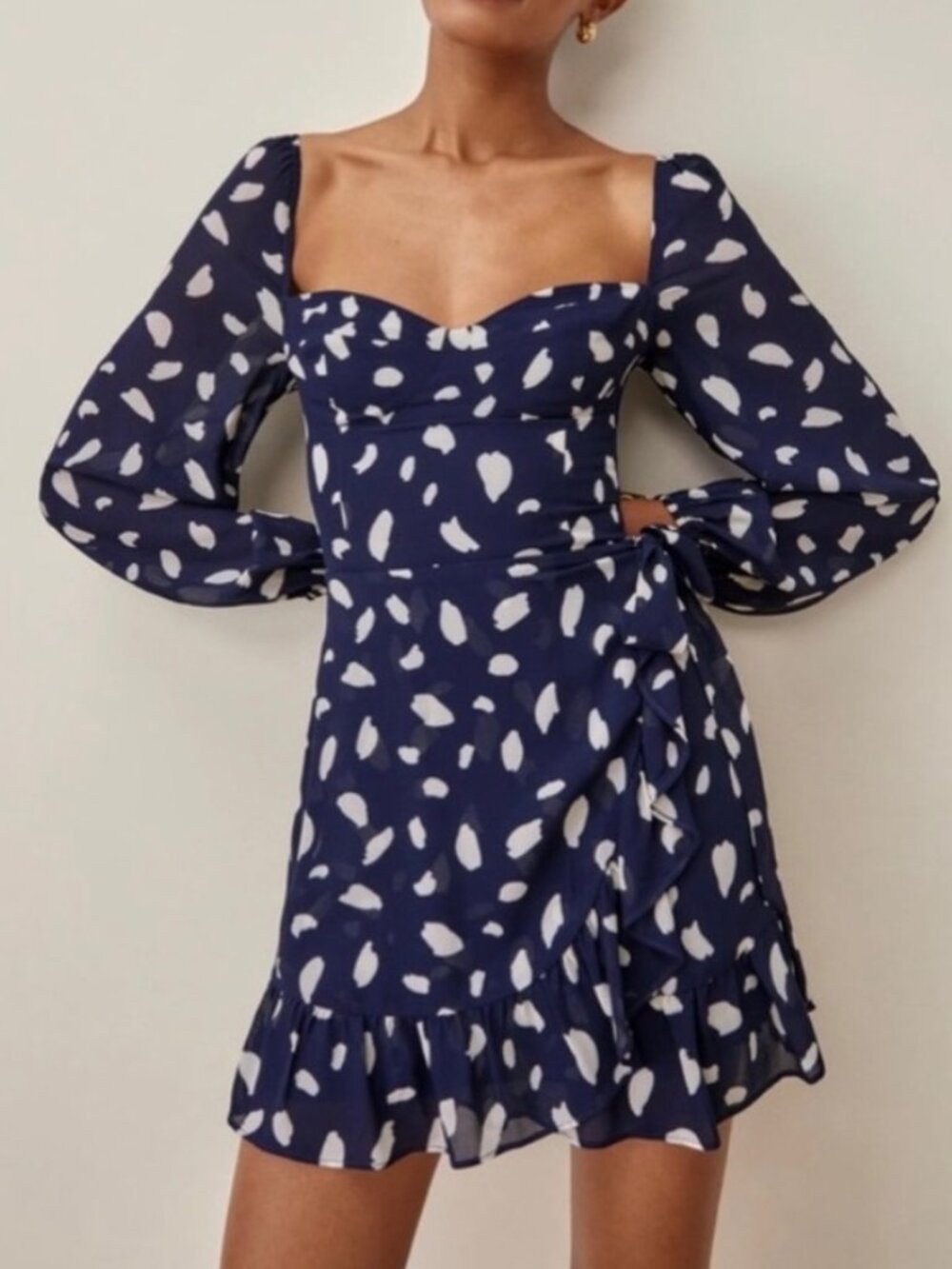 🌟 REFORMATION 🌟 CAMMI FAUX WRAP LONG SLEEVE MINI DRESS NAVY SPLATTER DOT SZ 2